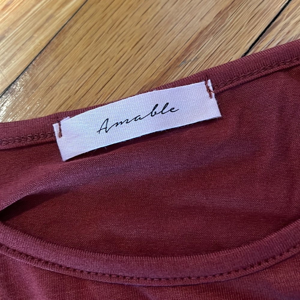 Amable Rust-Colored Cropped Top - Picture 8 of 8